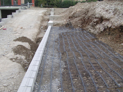 Reinforced-wall-geogrid-Tenax-TT